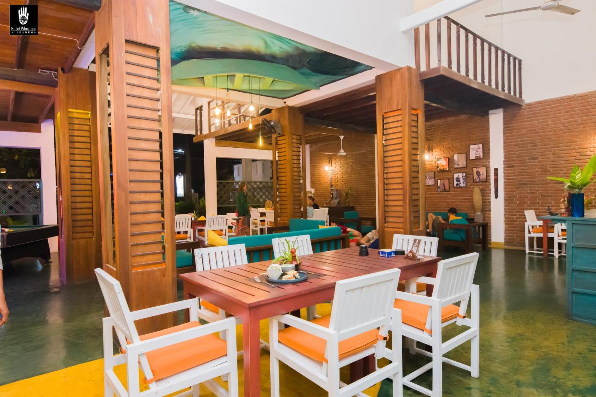 Hotel Vibration Хіккадува Екстер'єр фото