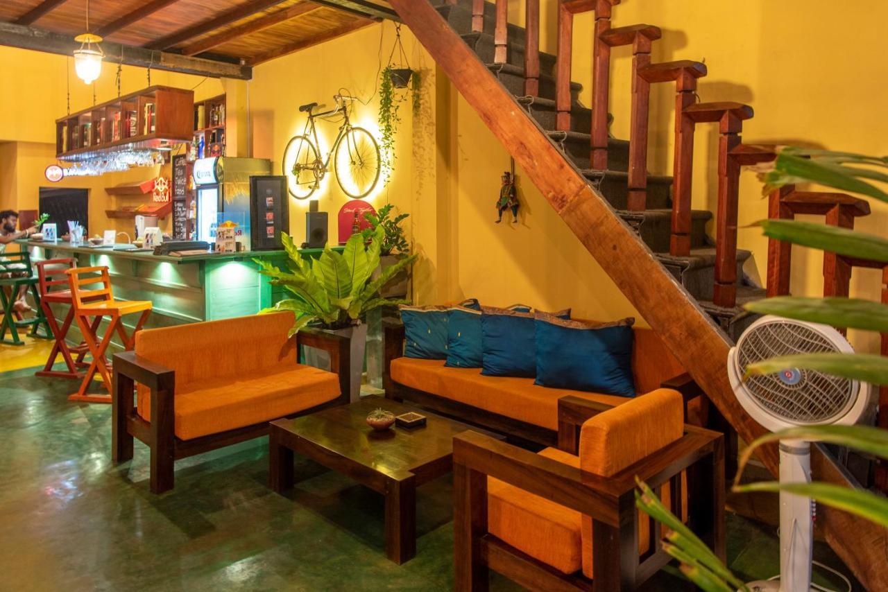 Hotel Vibration Хіккадува Екстер'єр фото